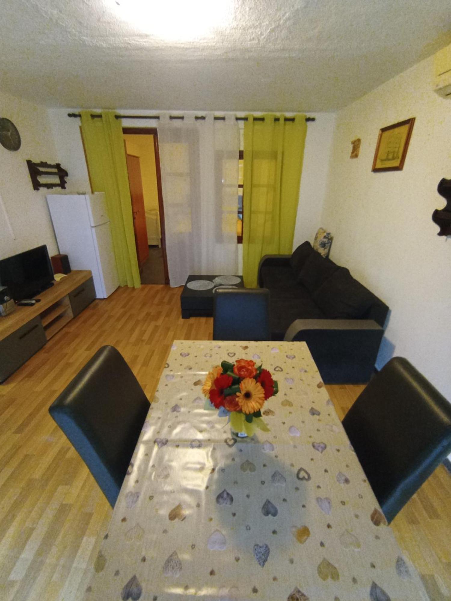 Apartments Villa Marta - Begovic Kotor Kültér fotó
